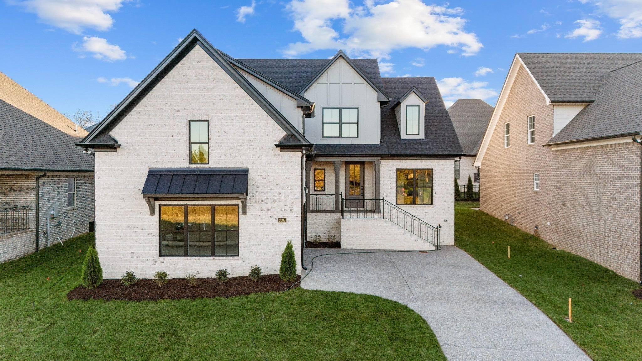 Photo of Listing #3051055