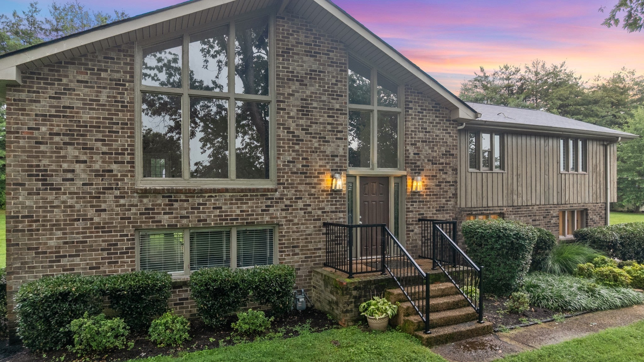 Photo of Listing #3051216