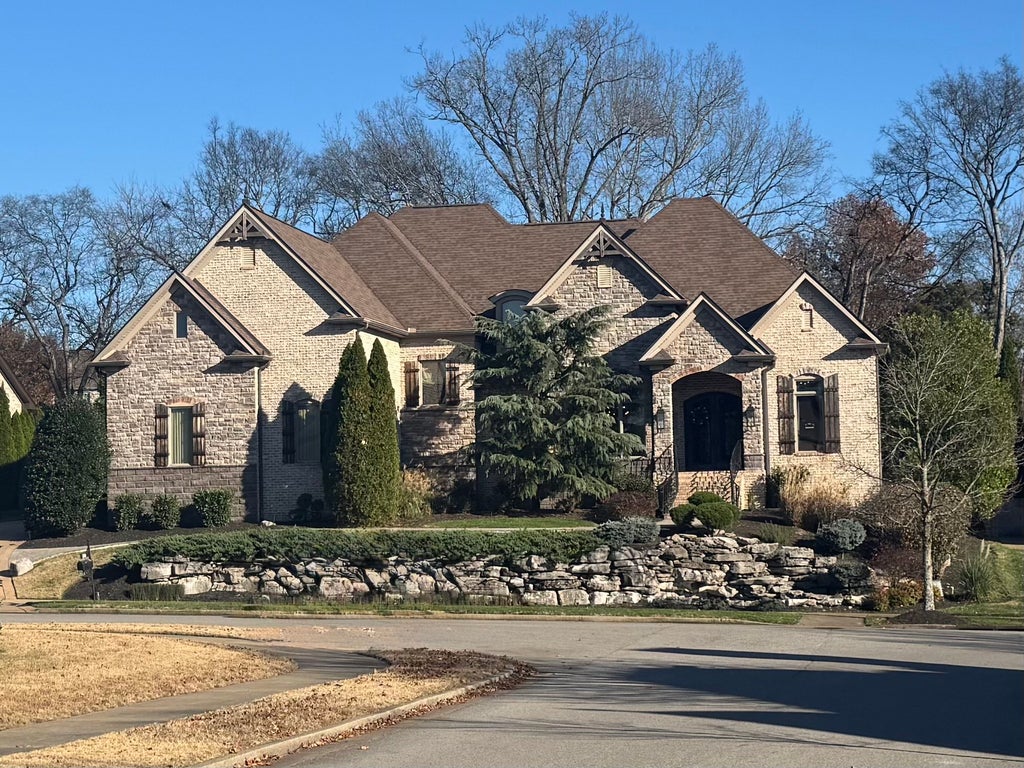 100 Higginson Pl N, Gallatin