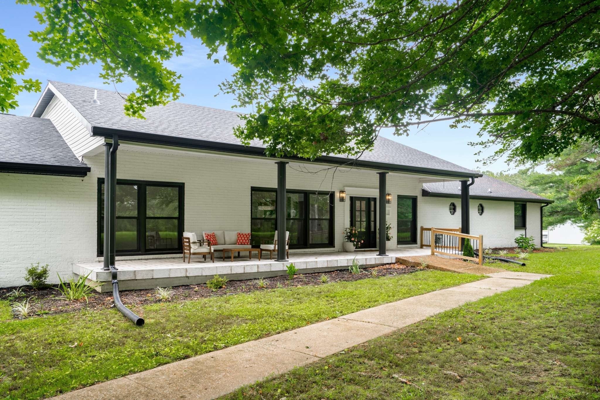 Photo of Listing #3051263