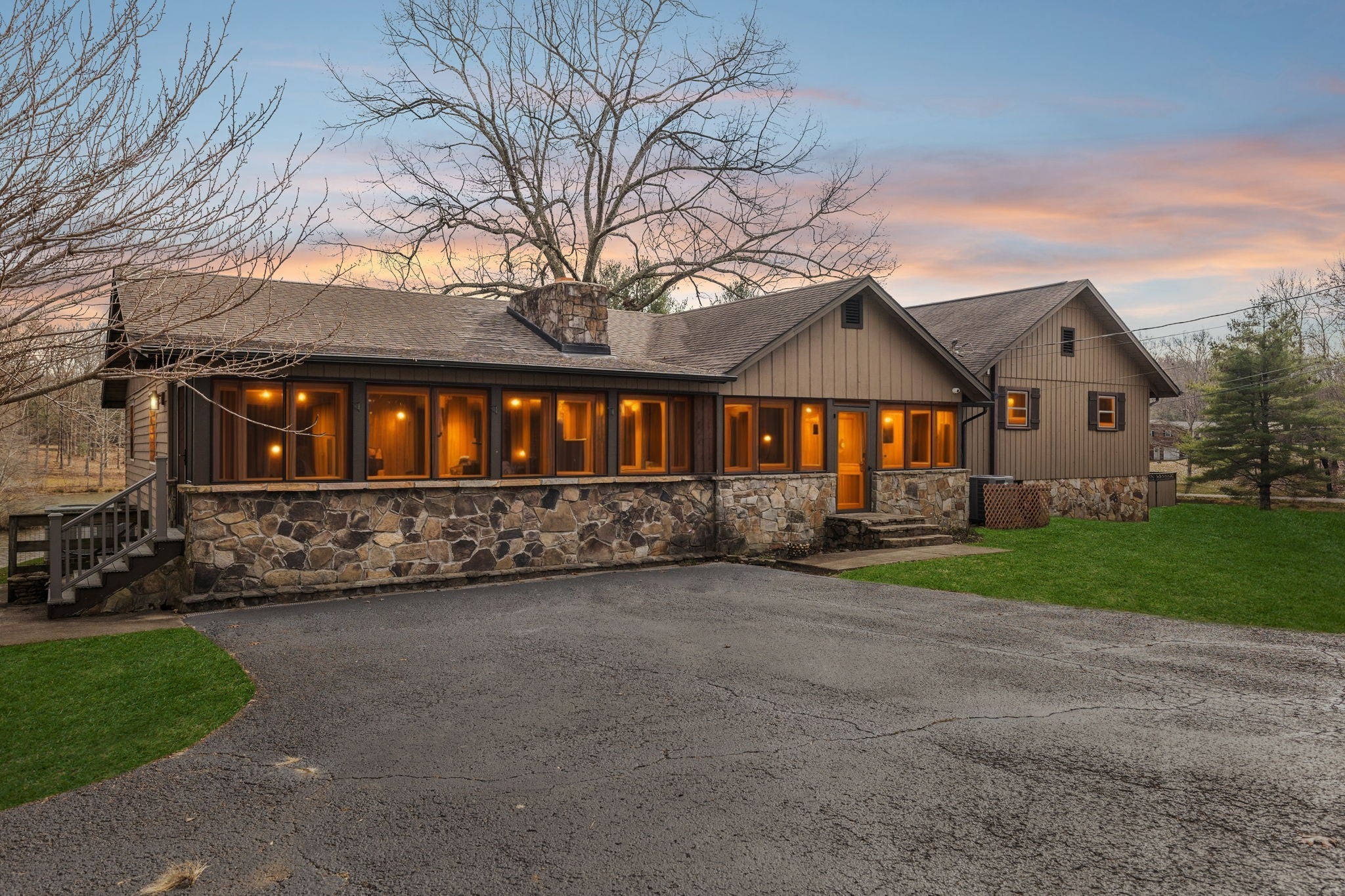 Photo of Listing #3051690