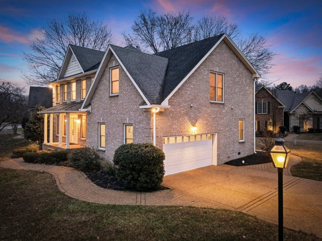 901 West Point Cove, Hermitage