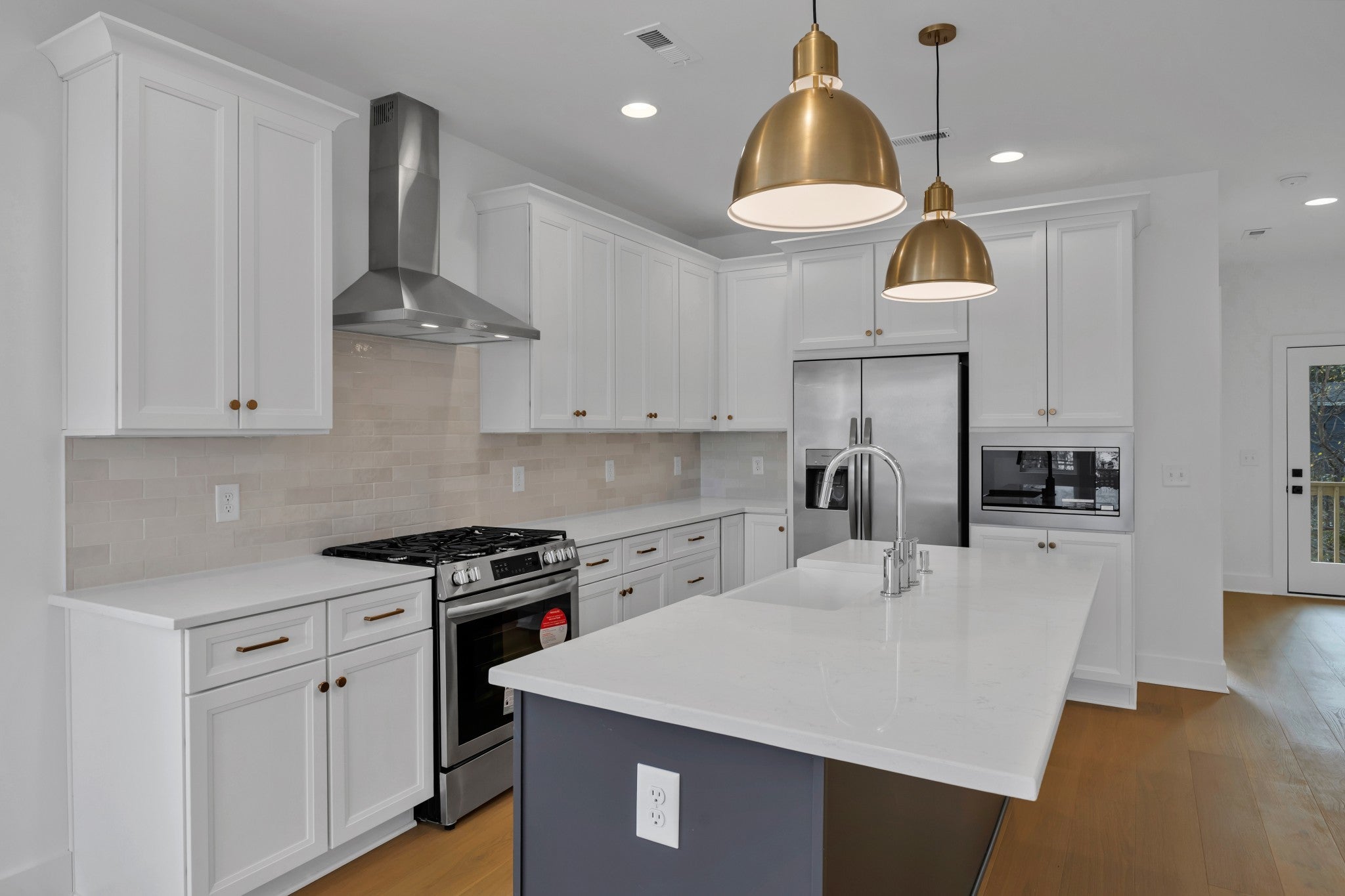 Photo of Listing #3051816