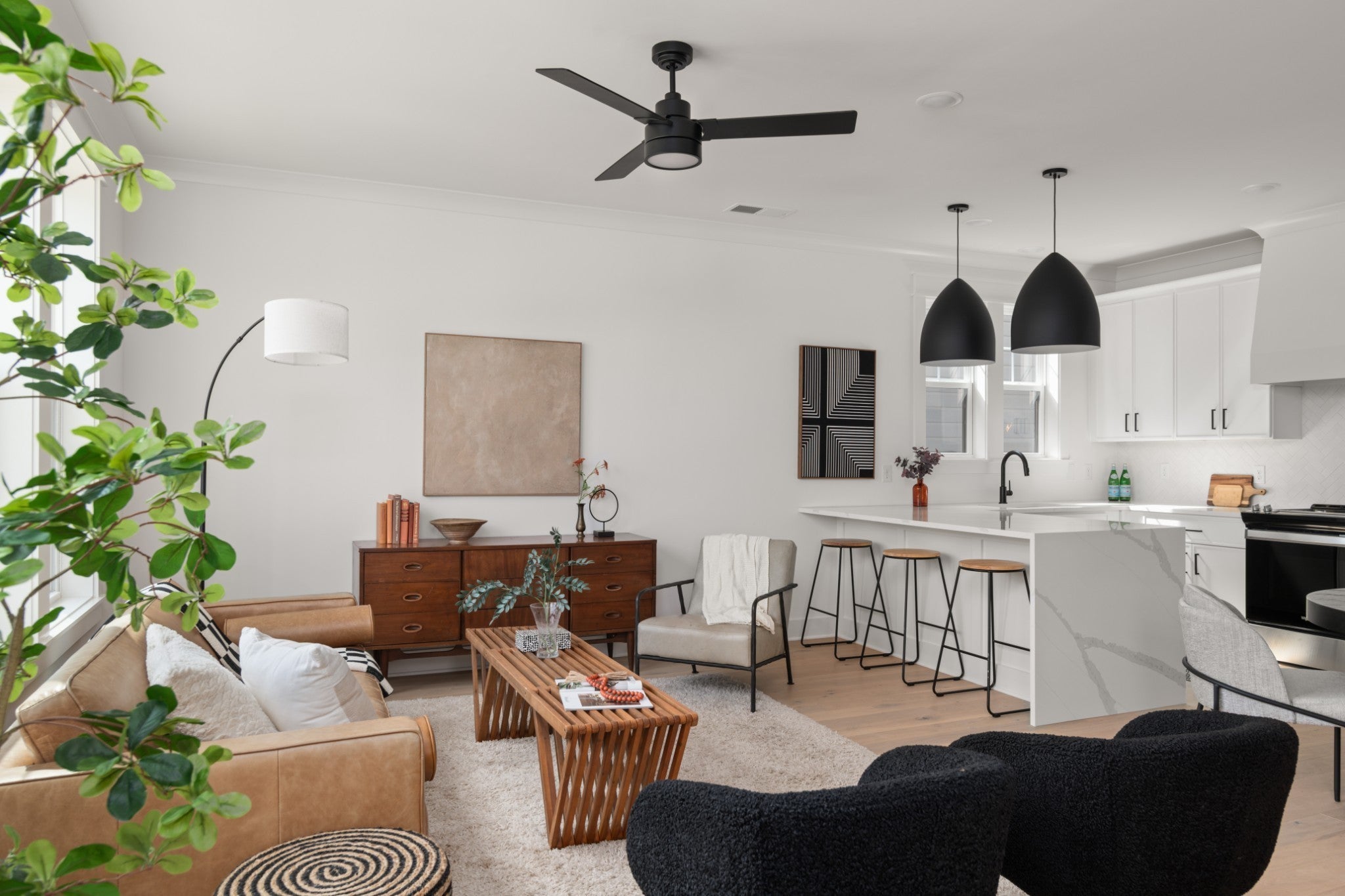 Photo of Listing #3051875