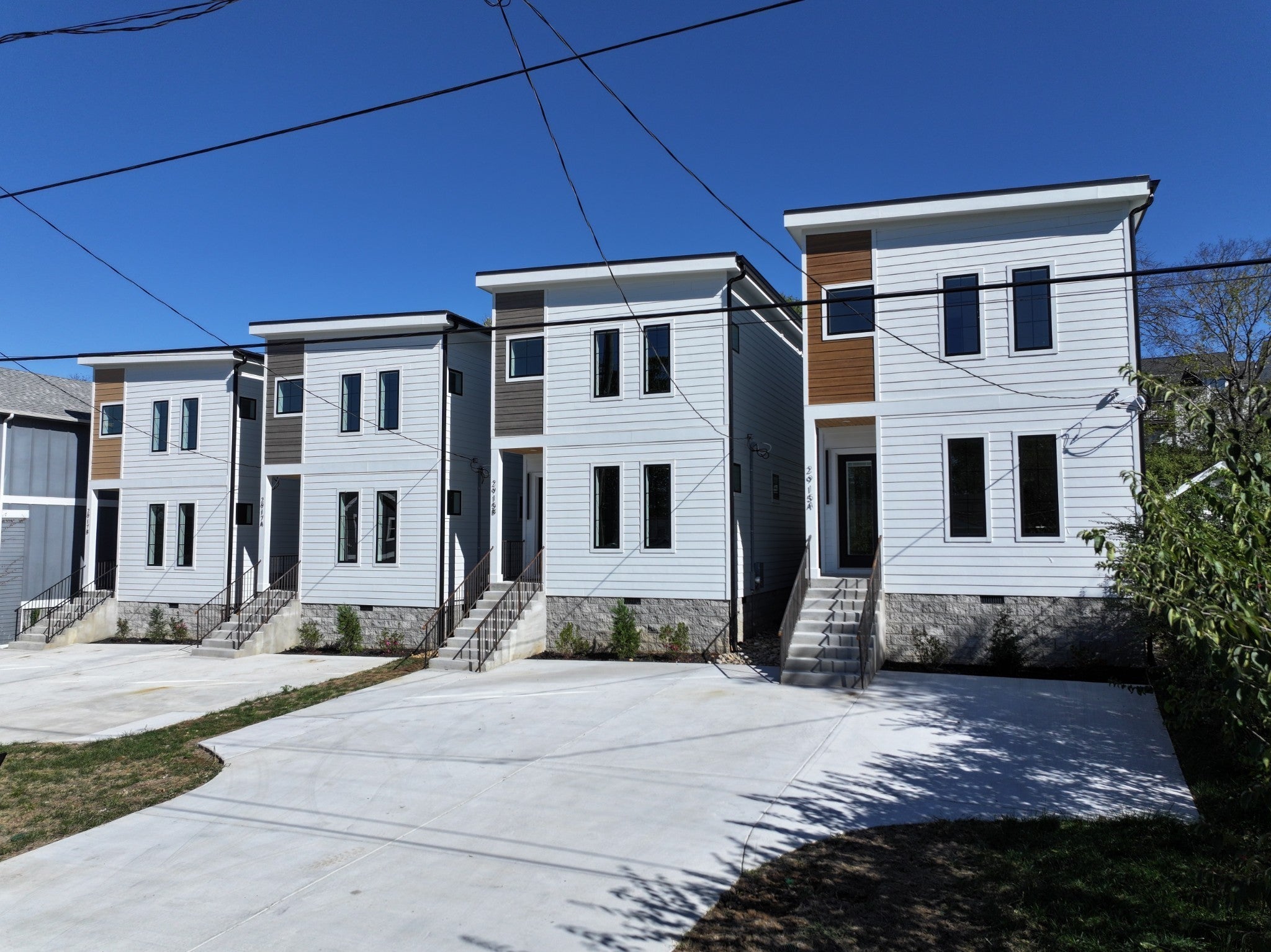 Photo of Listing #3051882