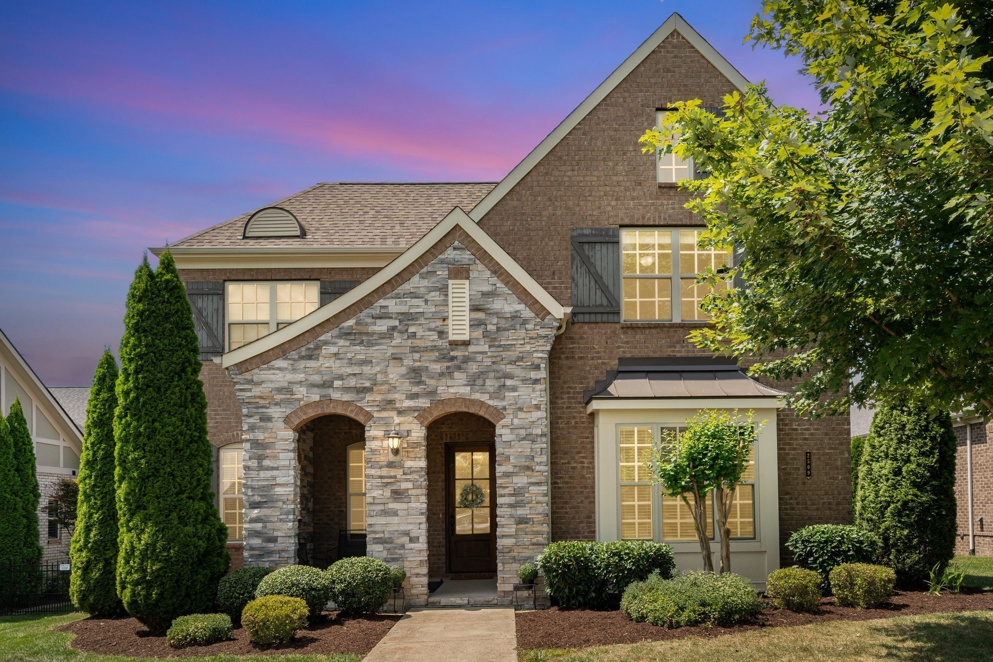 Photo of Listing #3051885