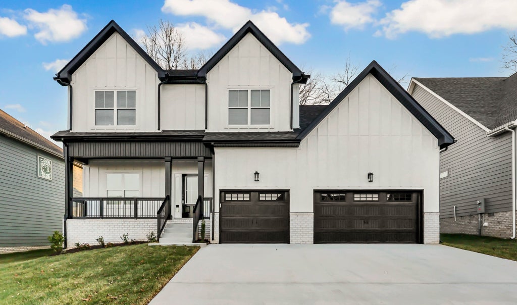 986 Alton Dr, Clarksville