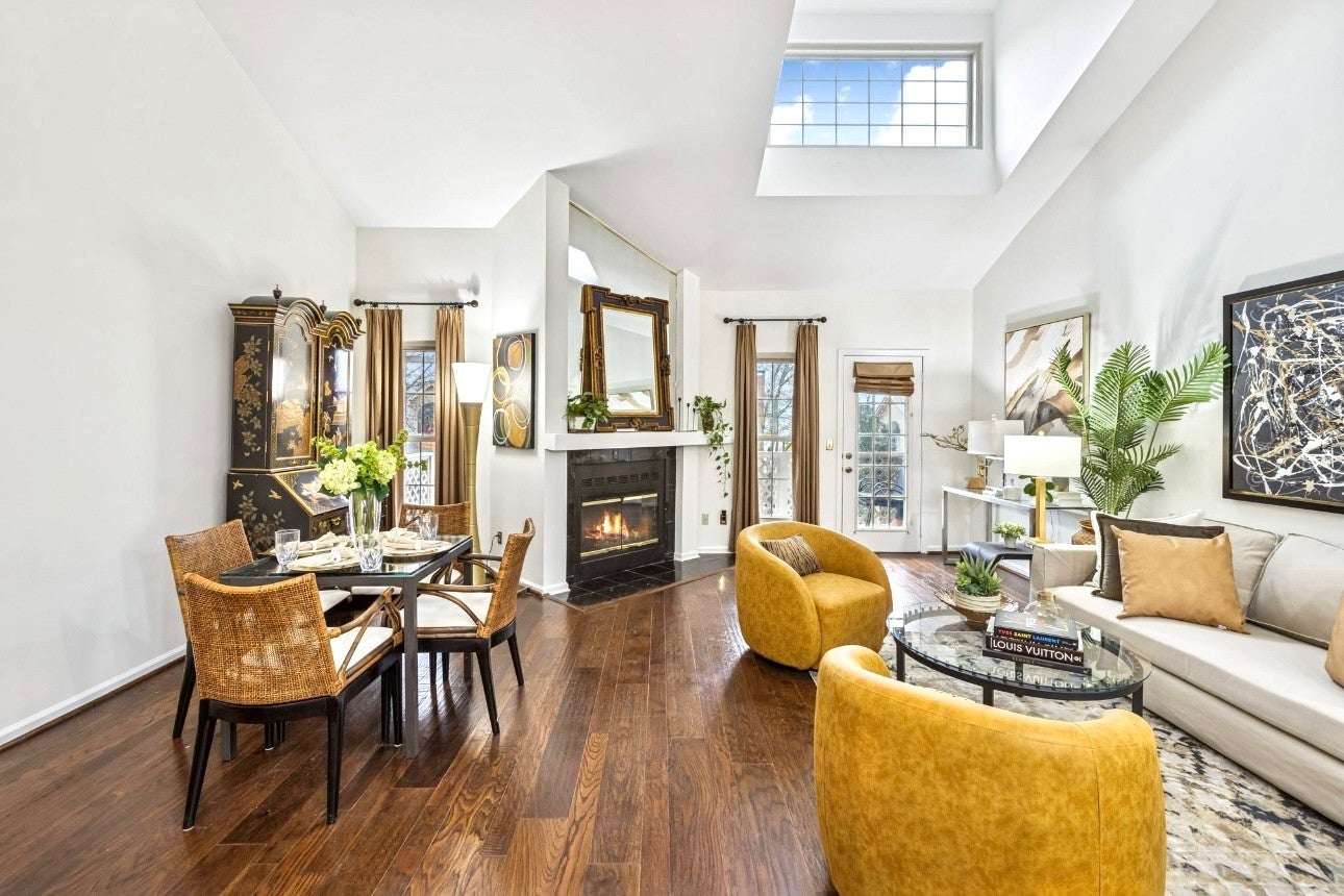 Photo of Listing #3052140