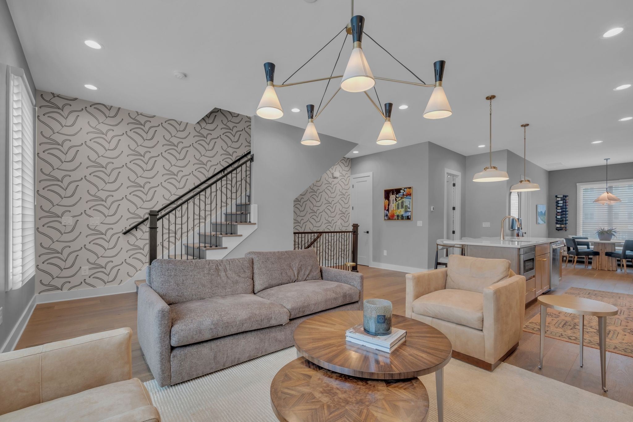 Photo of Listing #3052178