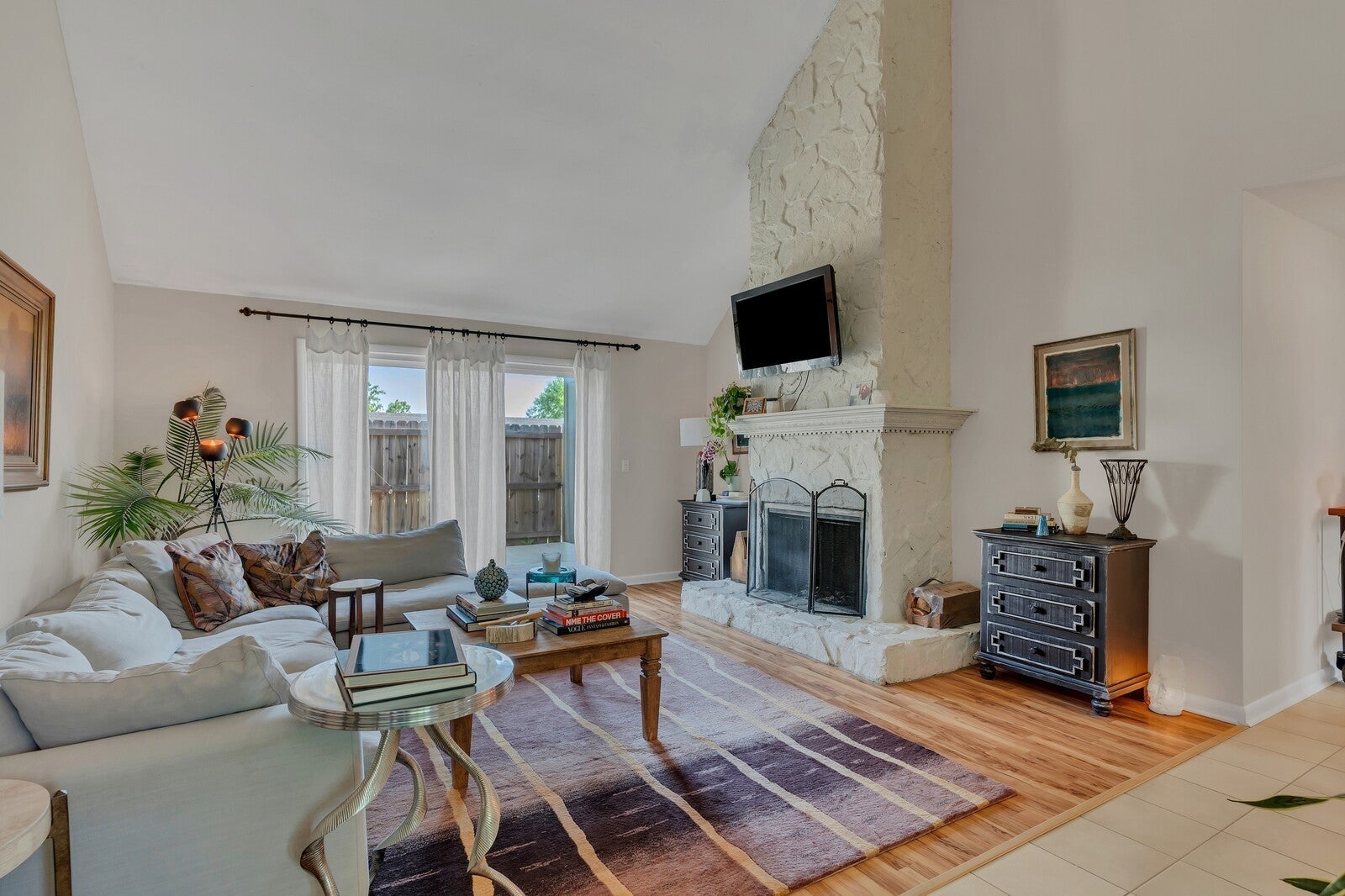 Photo of Listing #3054415