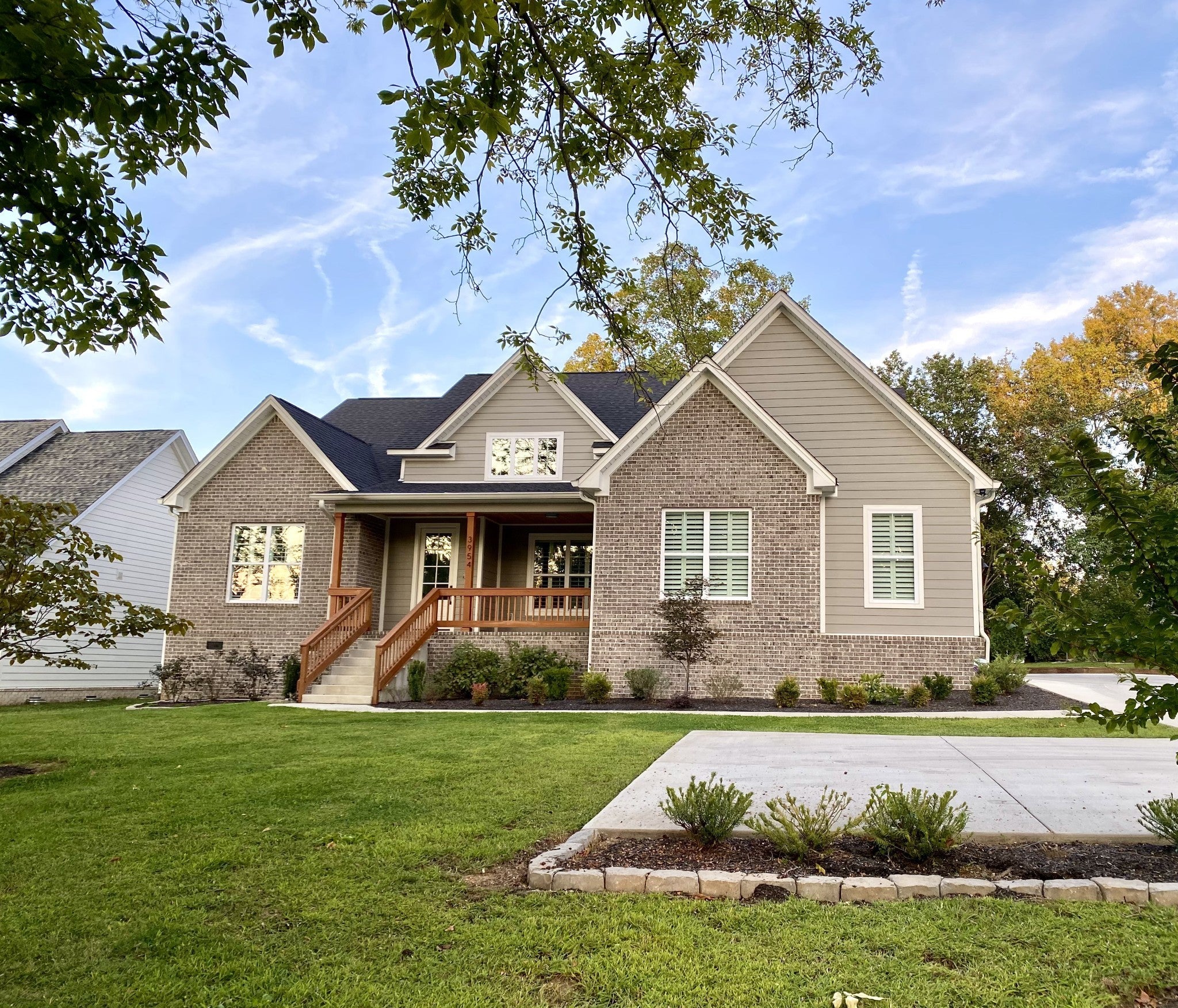 Photo of Listing #3054550