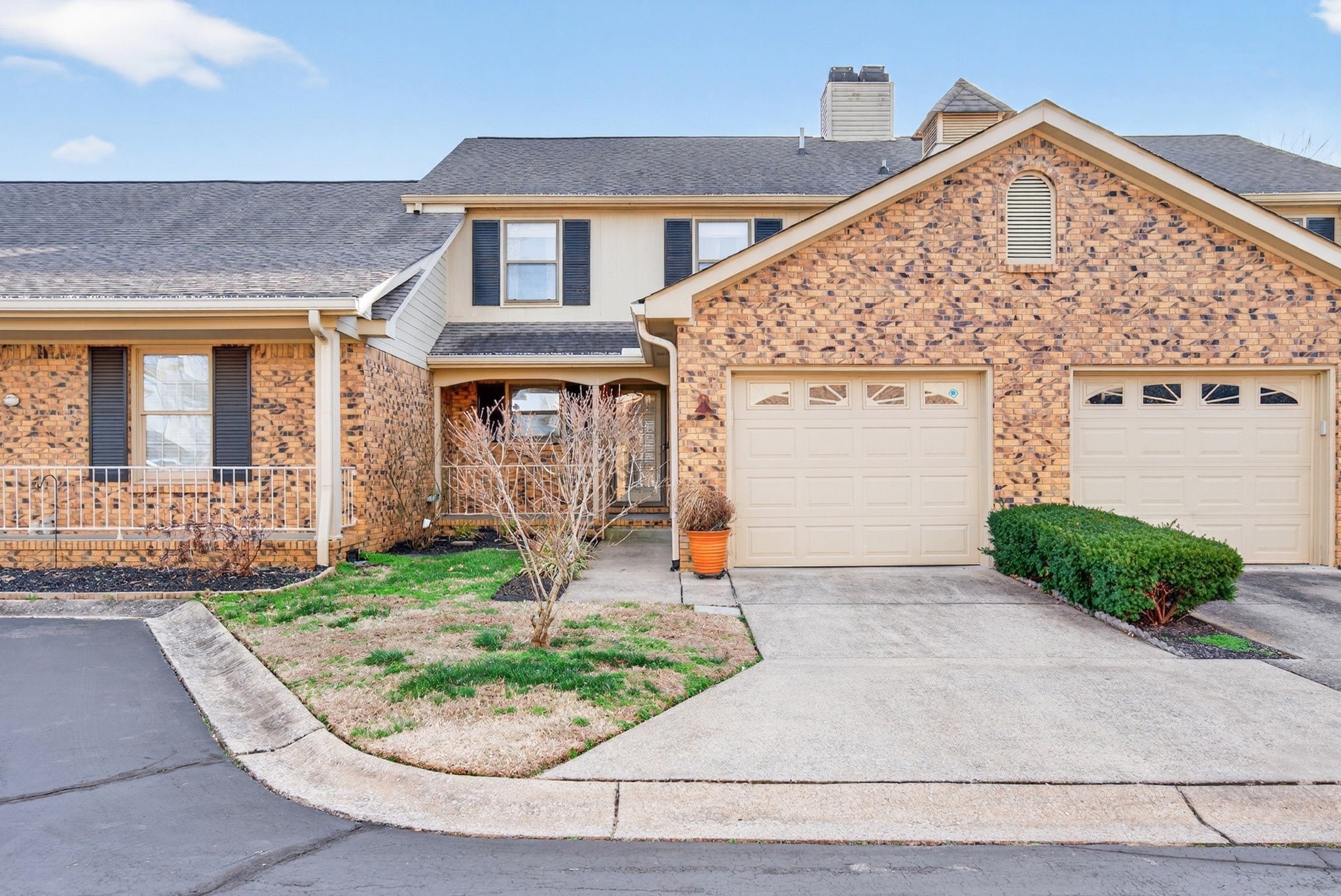 Photo of Listing #3054710