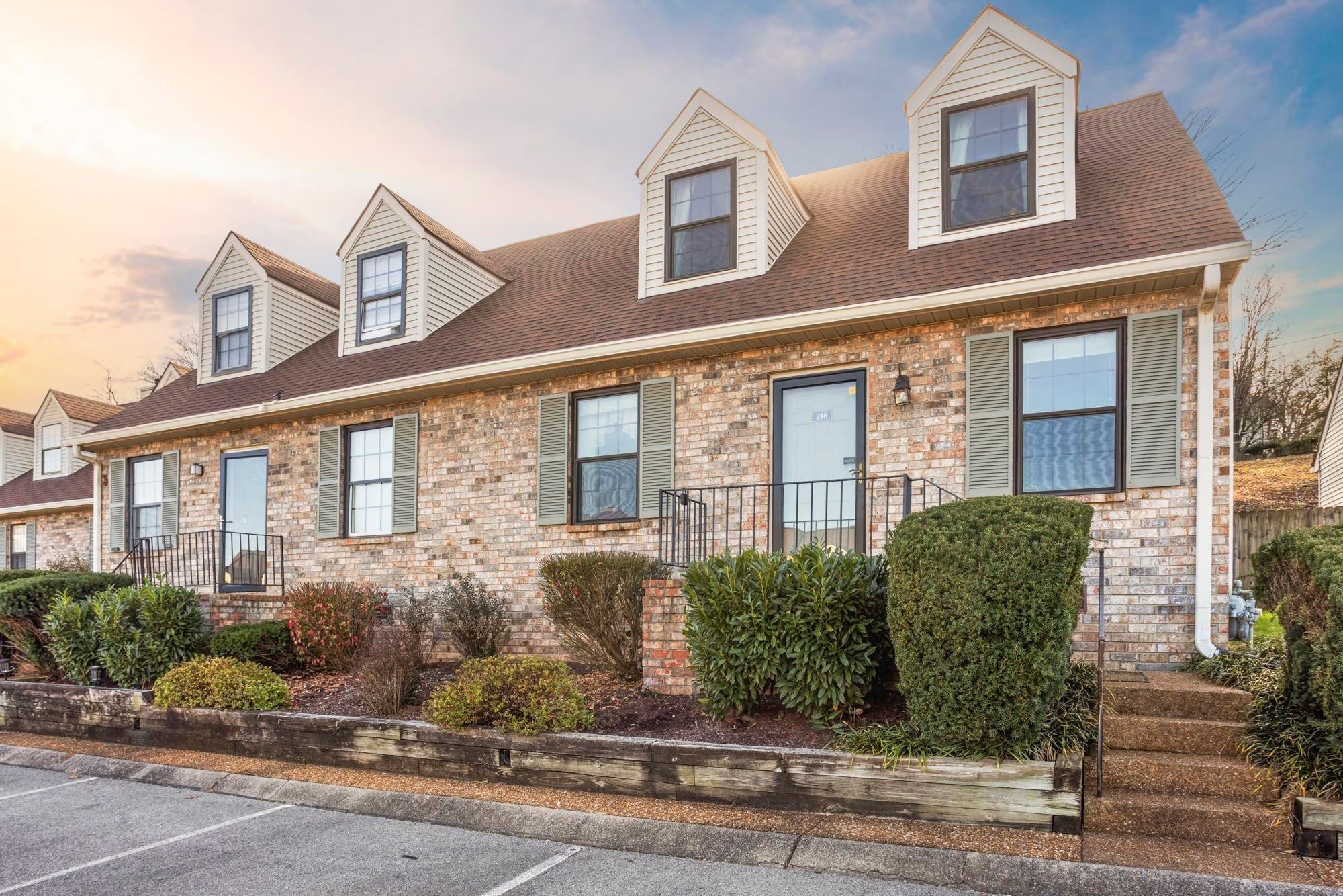 Photo of Listing #3054759