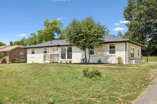 115 Leota Dr, Hendersonville