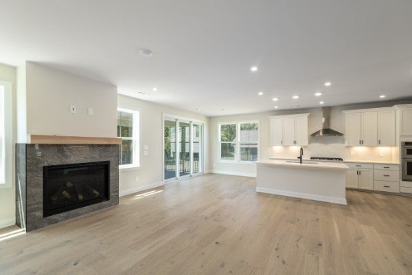 Photo of Listing #3056805