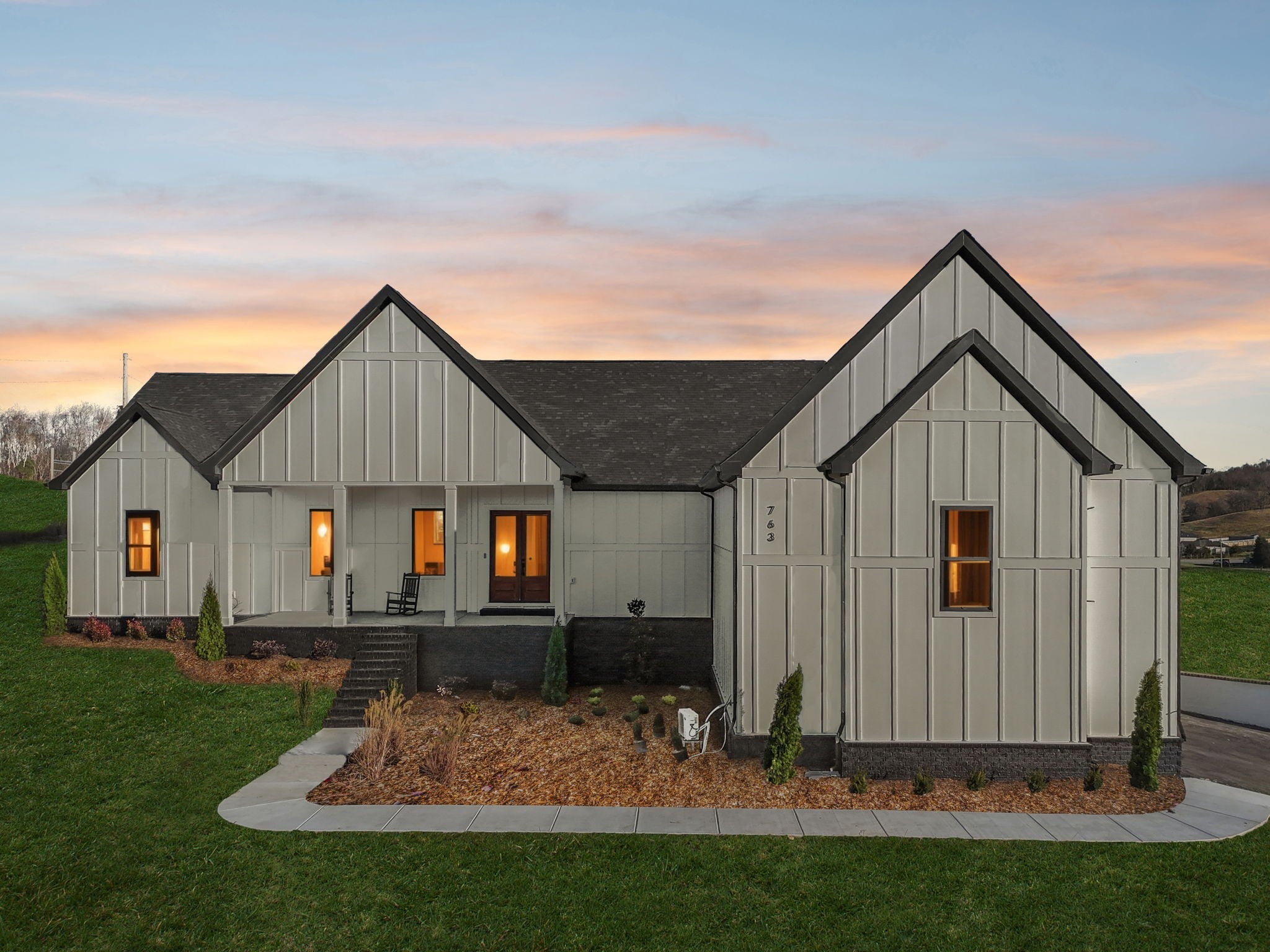 Photo of Listing #3056878