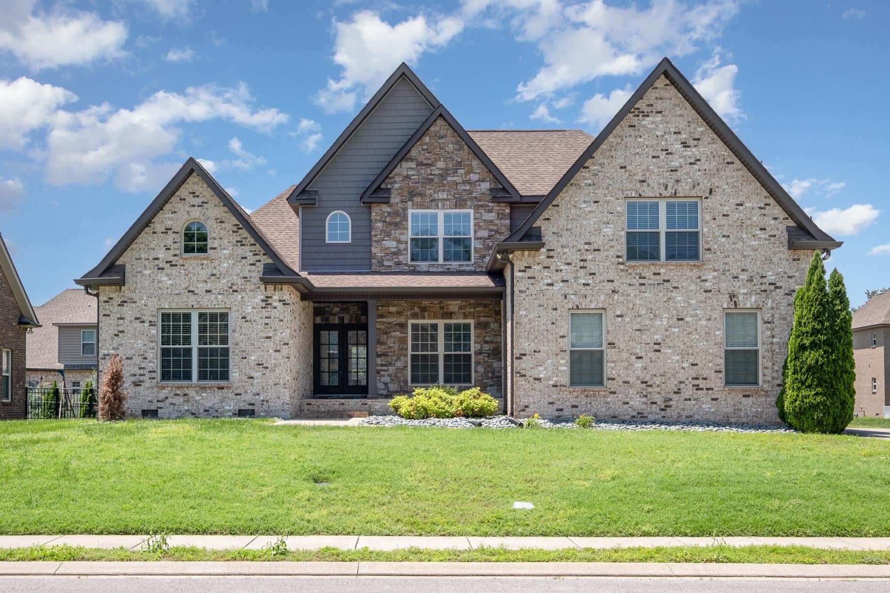 Photo of Listing #3056897