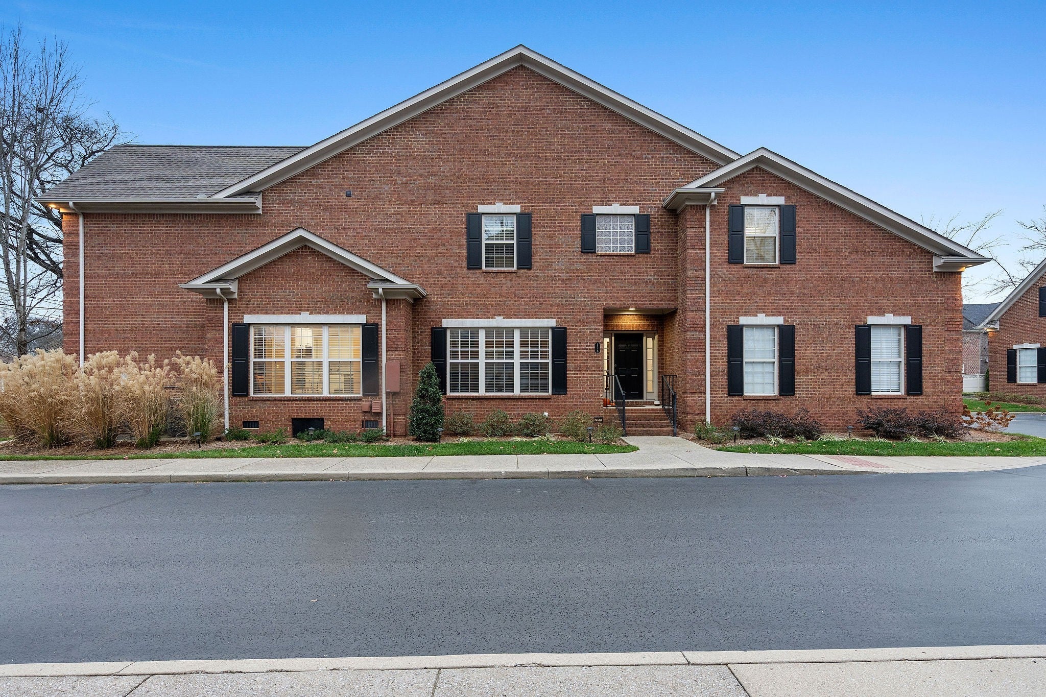 Photo of Listing #3056928