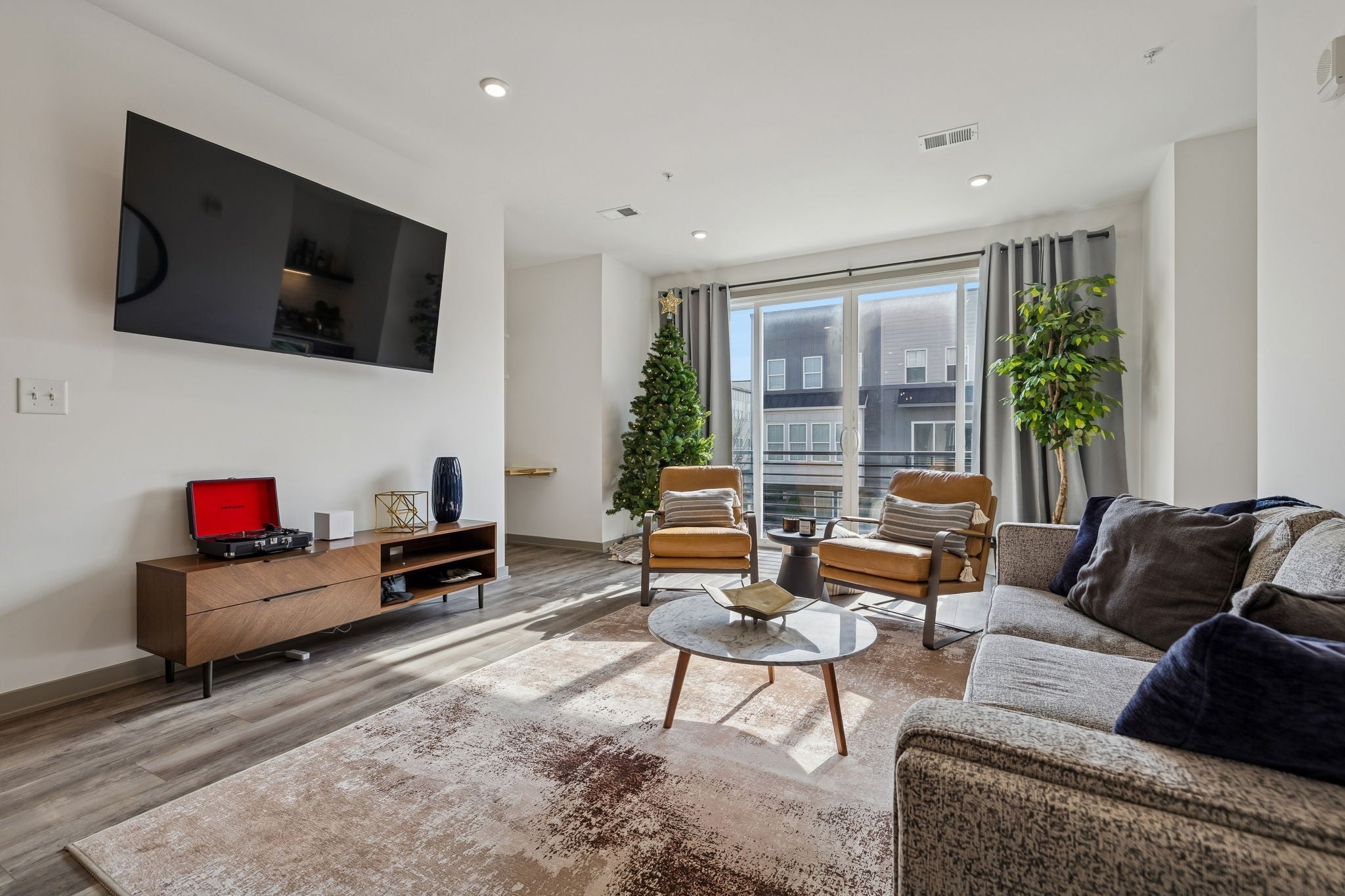 Photo of Listing #3056963