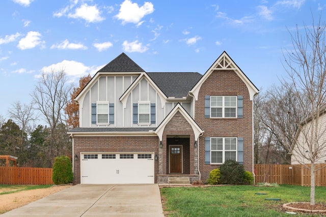 1226 Cotillion Dr, Murfreesboro