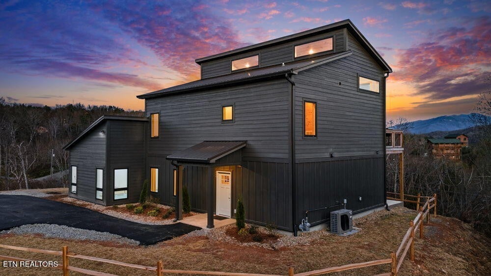 Photo of Listing #3057895