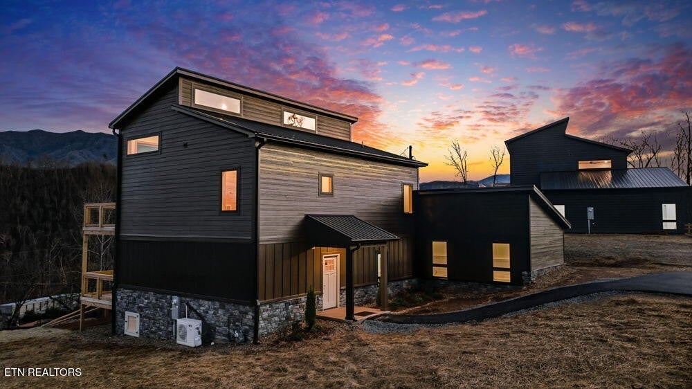 Photo of Listing #3057896