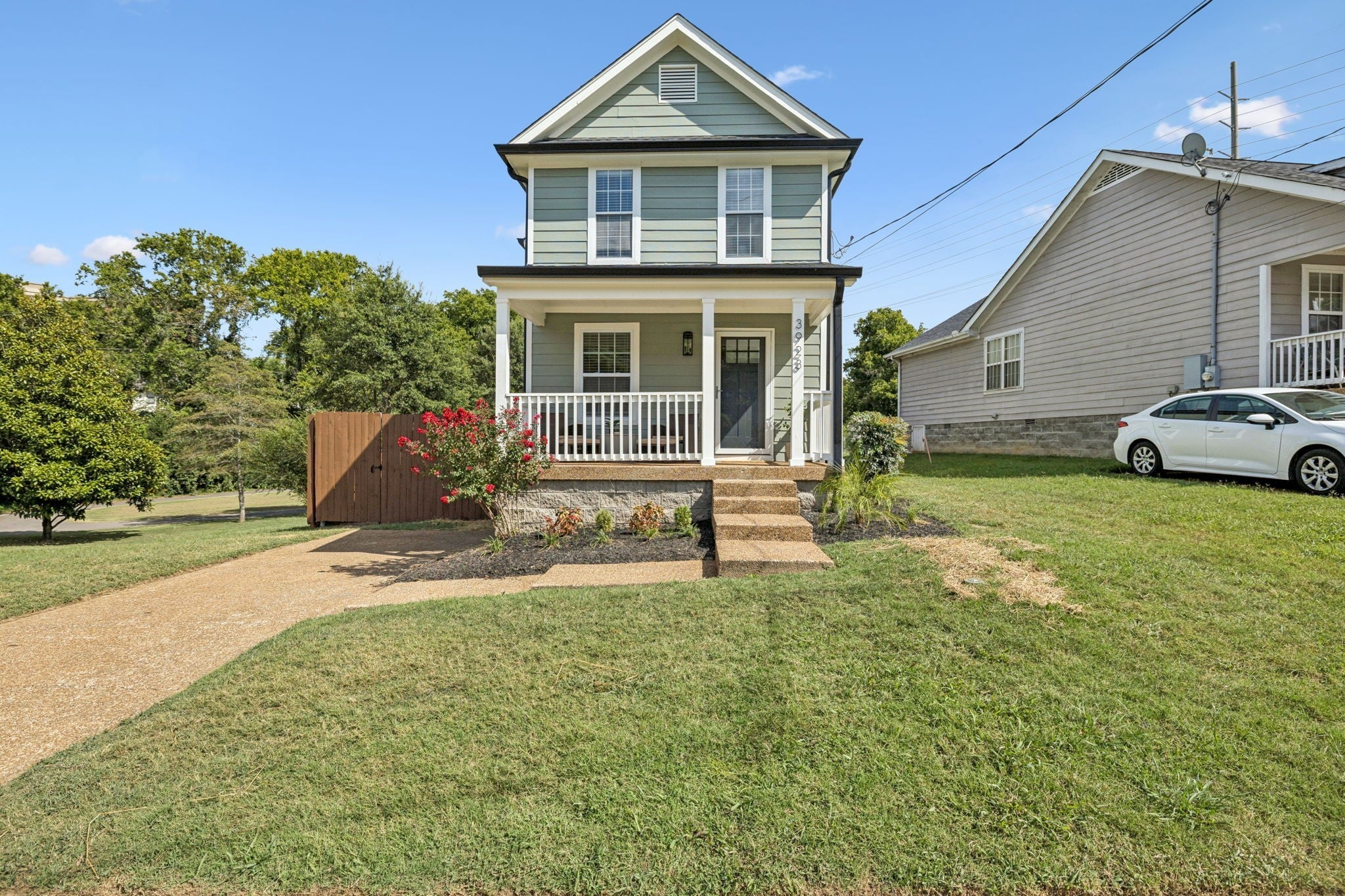 Photo of Listing #3057937