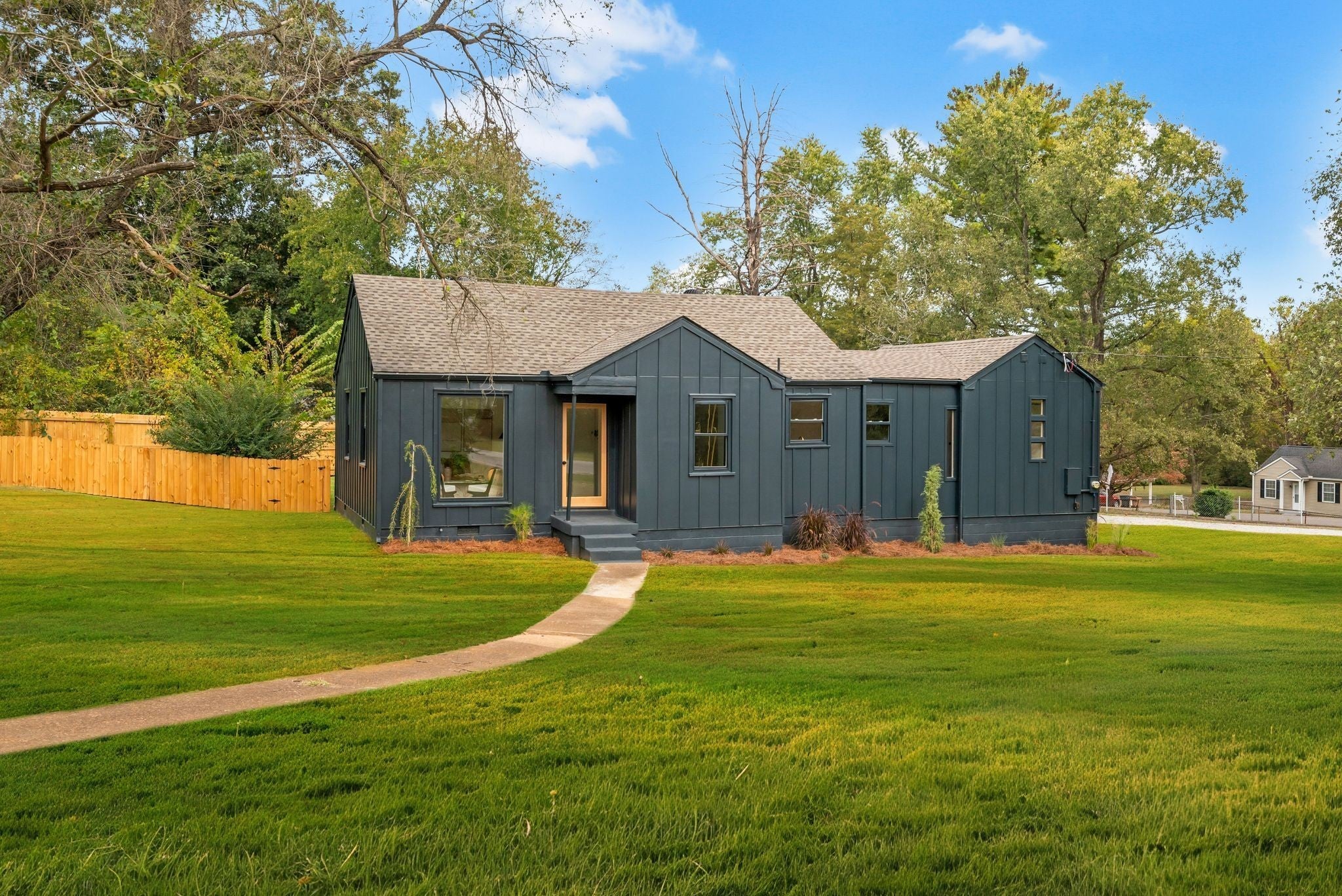 Photo of Listing #3057998