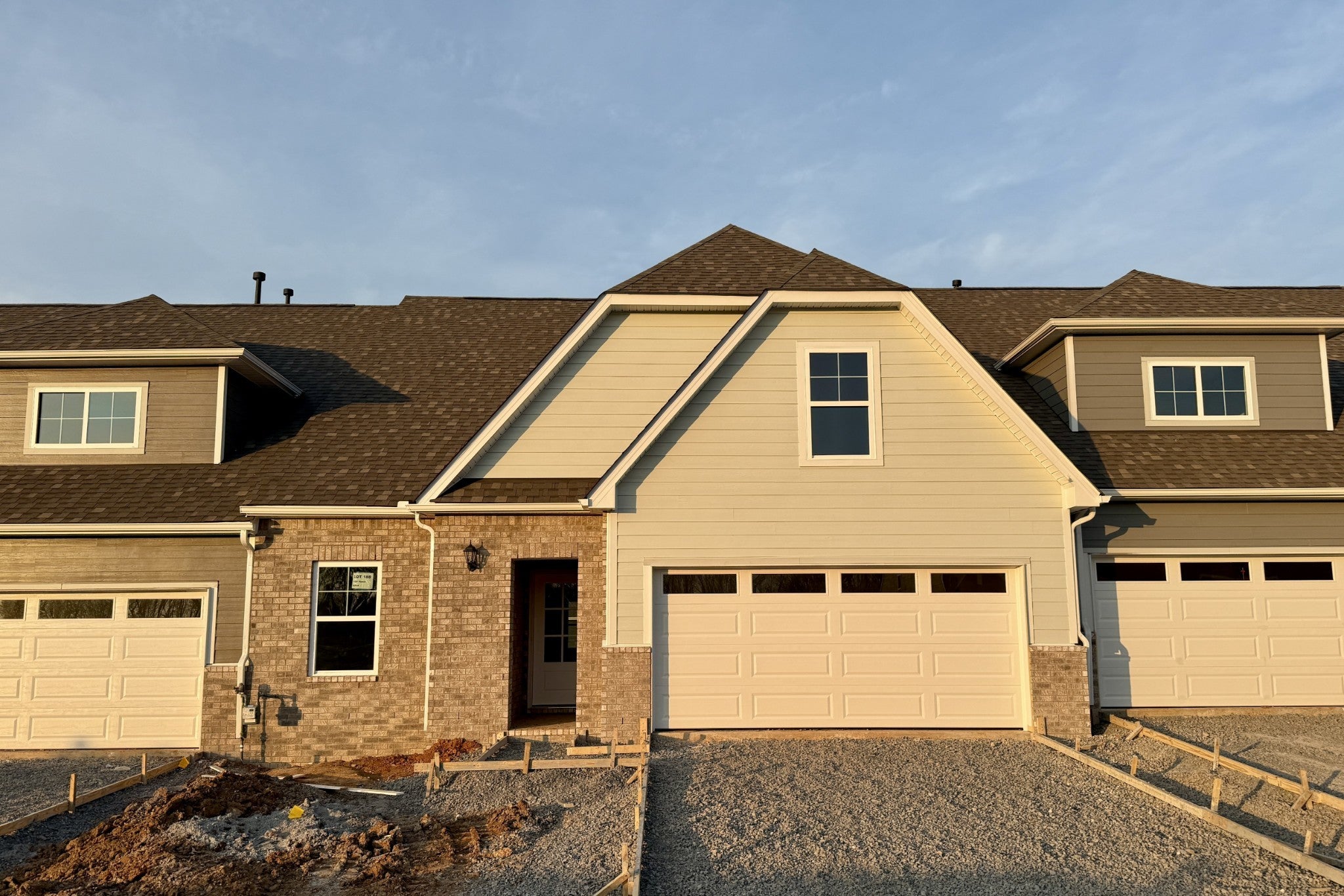 Photo of Listing #3058009