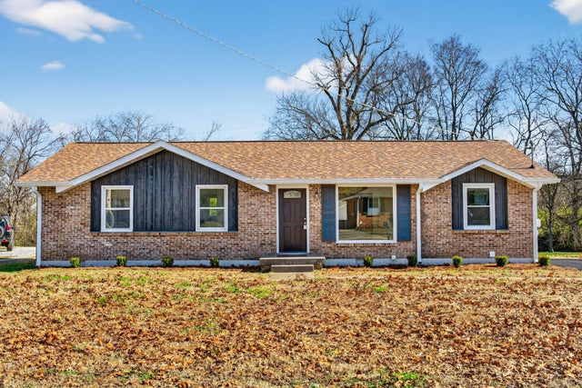 267 Southburn Dr, Hendersonville