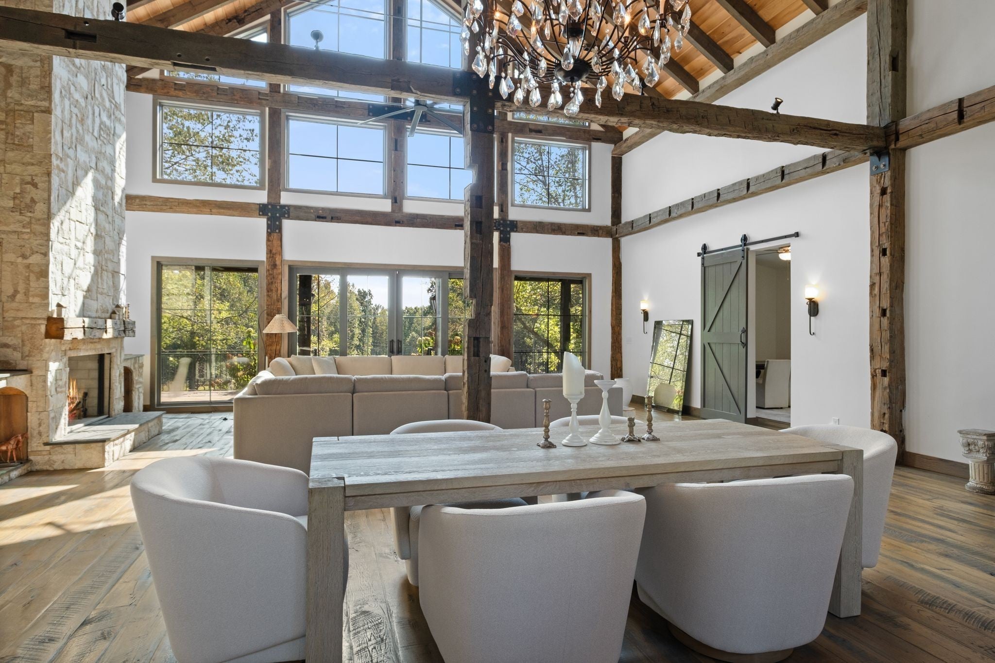 Photo of Listing #3058075