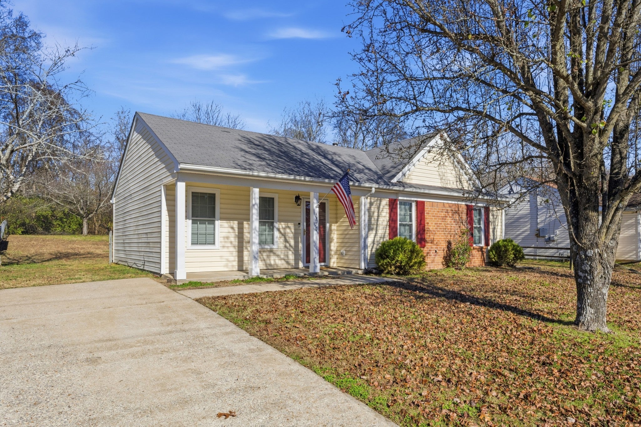 Photo of Listing #3058077