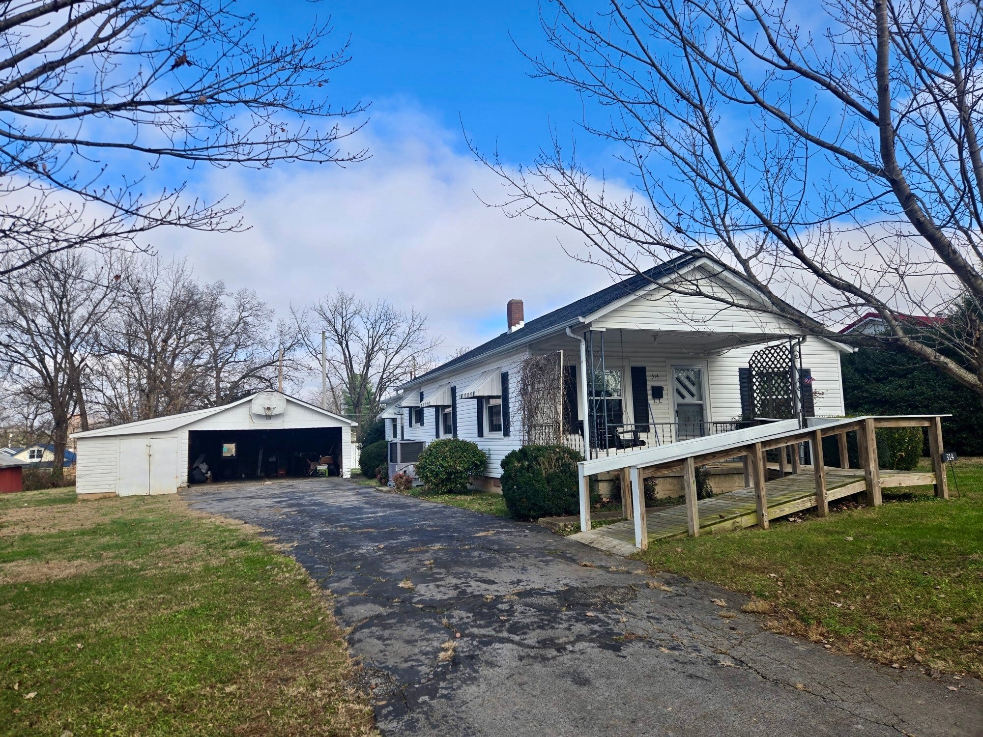 Photo of Listing #3058089