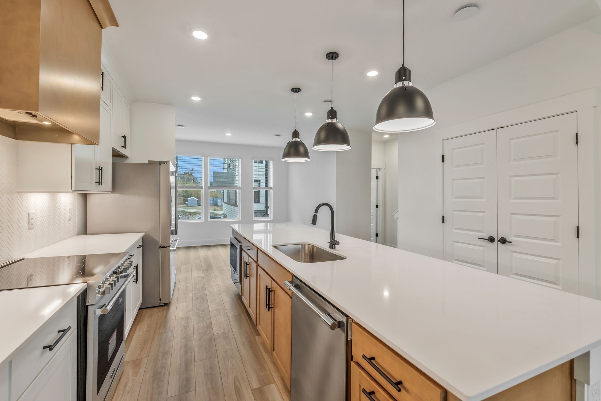 Photo of Listing #3058120