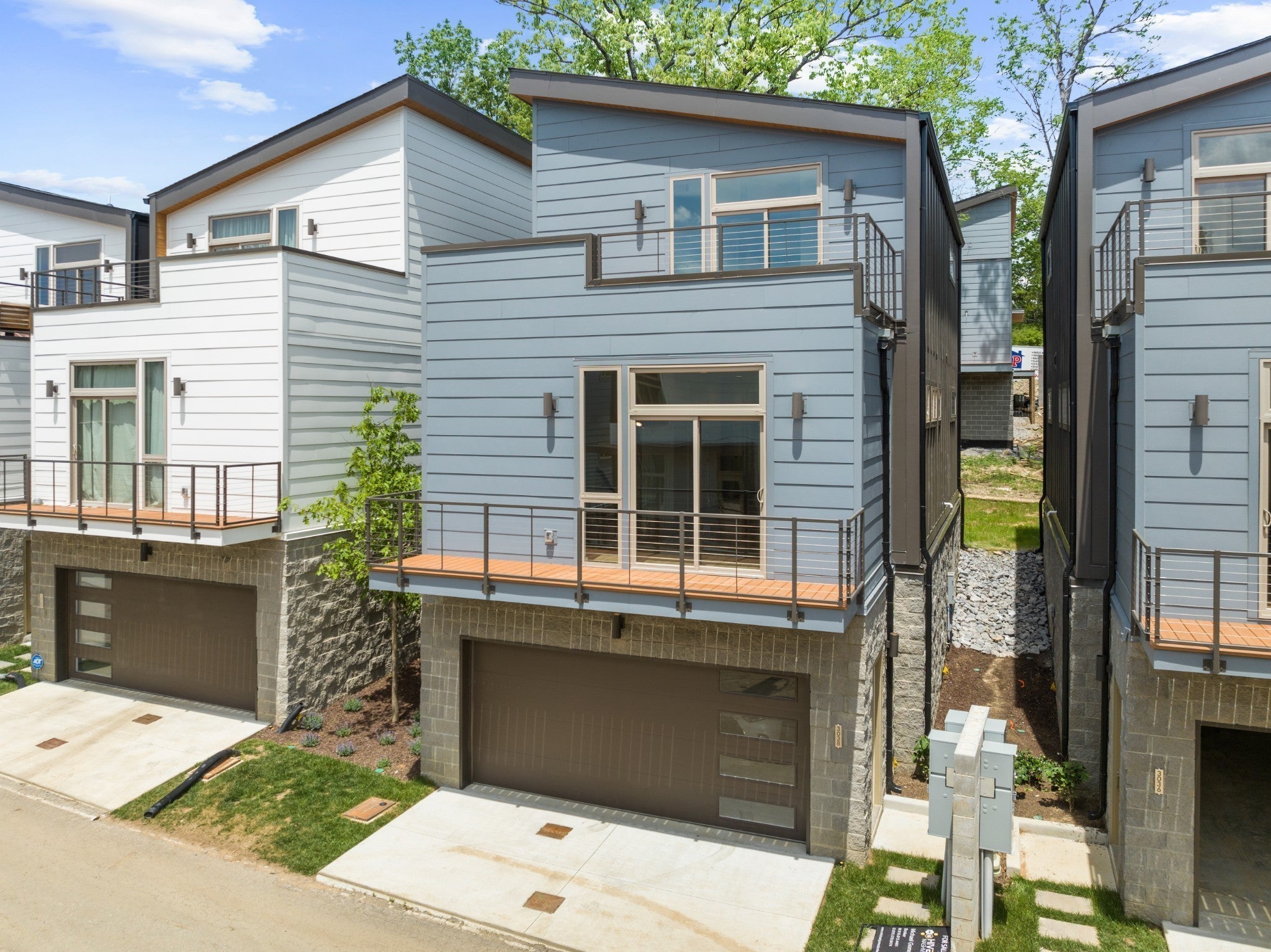 Photo of Listing #3058143