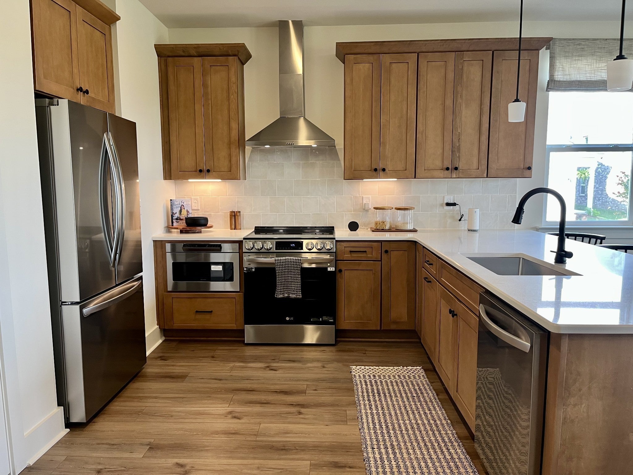 Photo of Listing #3058147