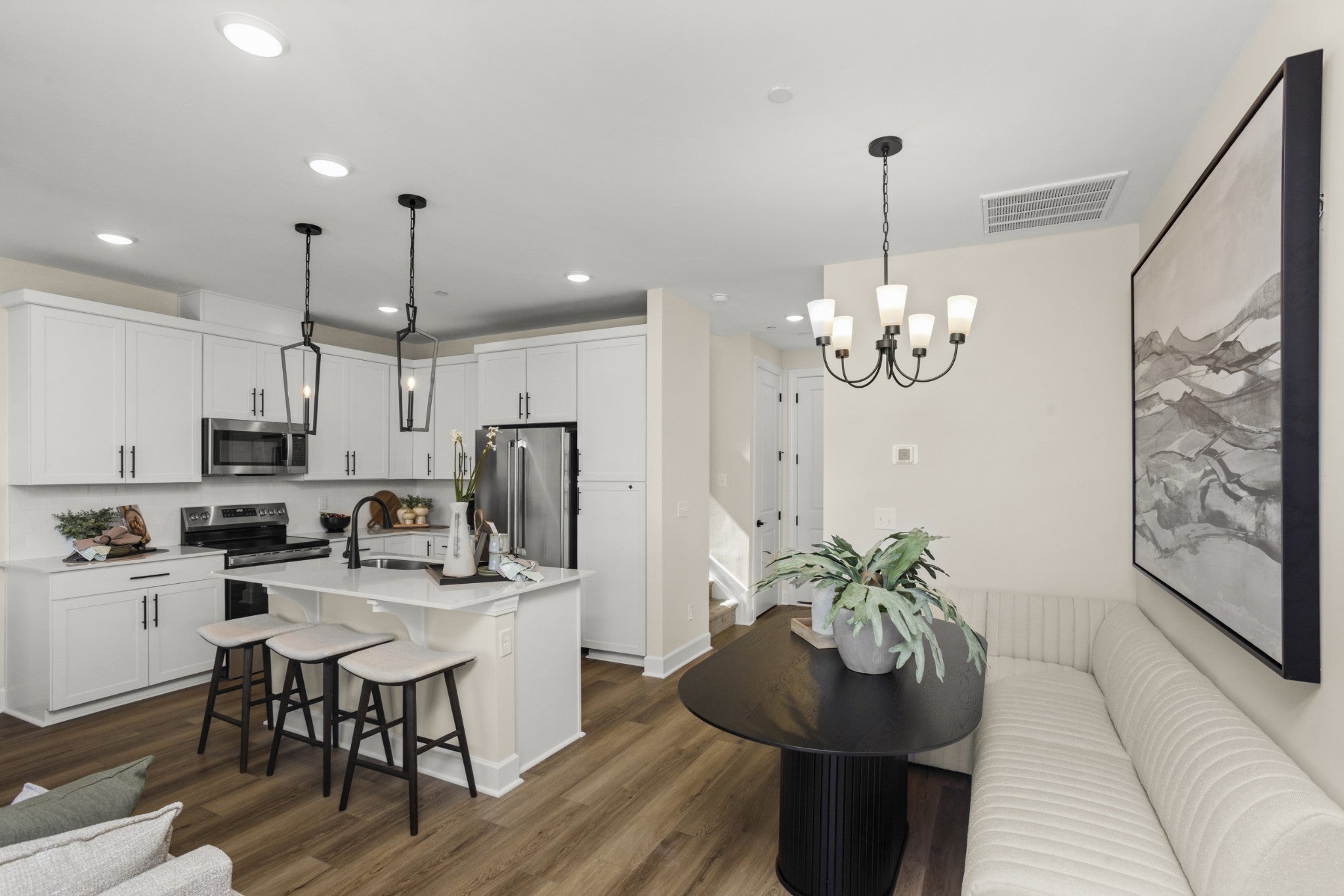 Photo of Listing #3058363