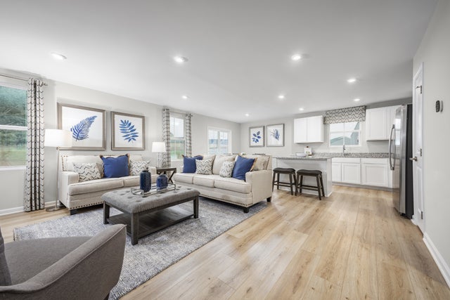 952 Horseshoe Dr, Smyrna