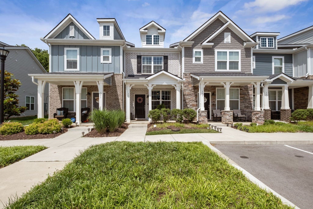 353 Victoria Dr, Lebanon