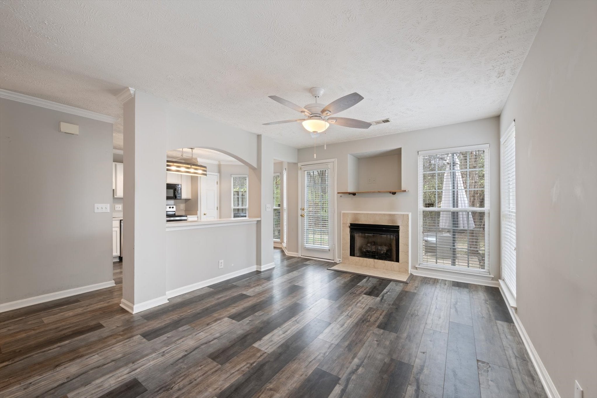 Photo of Listing #3058772