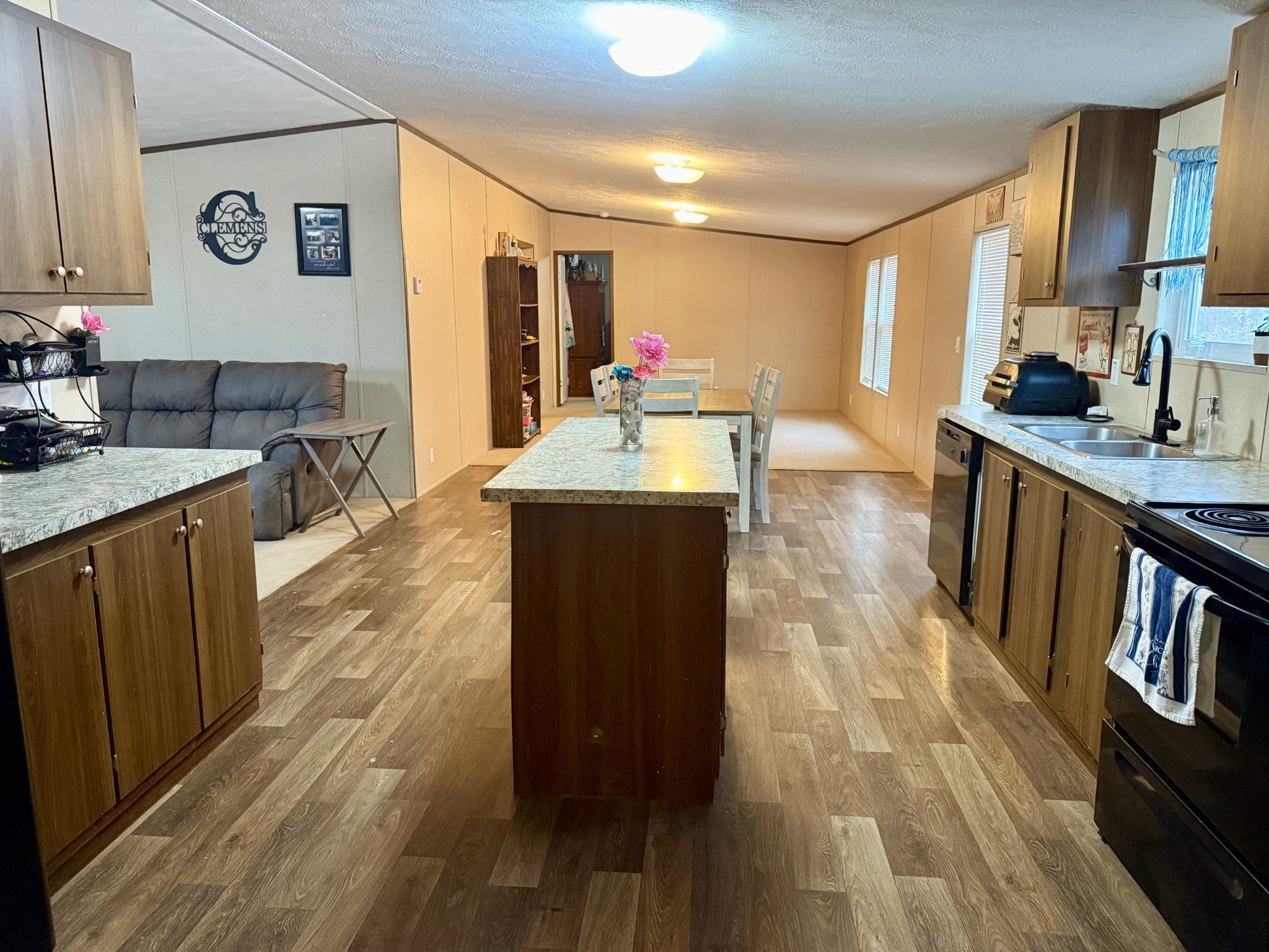 Photo of Listing #3058783