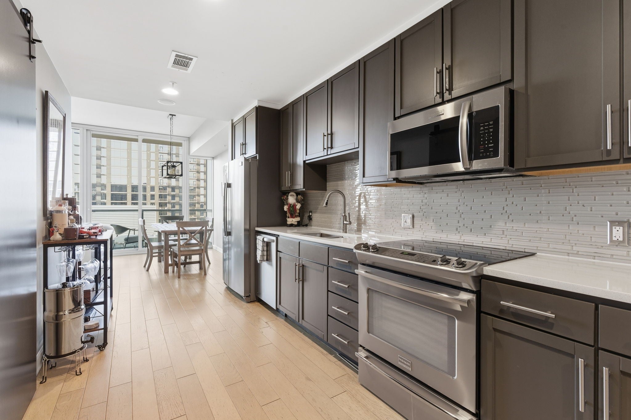 Photo of Listing #3058864