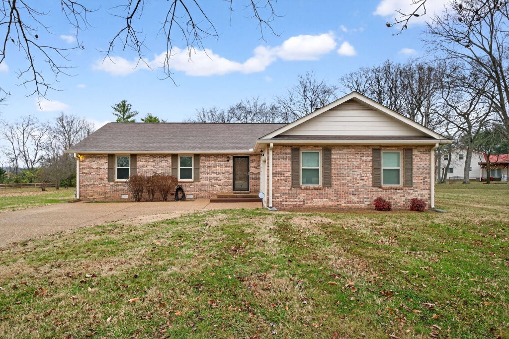 205 Stoneyway Ct, Nolensville