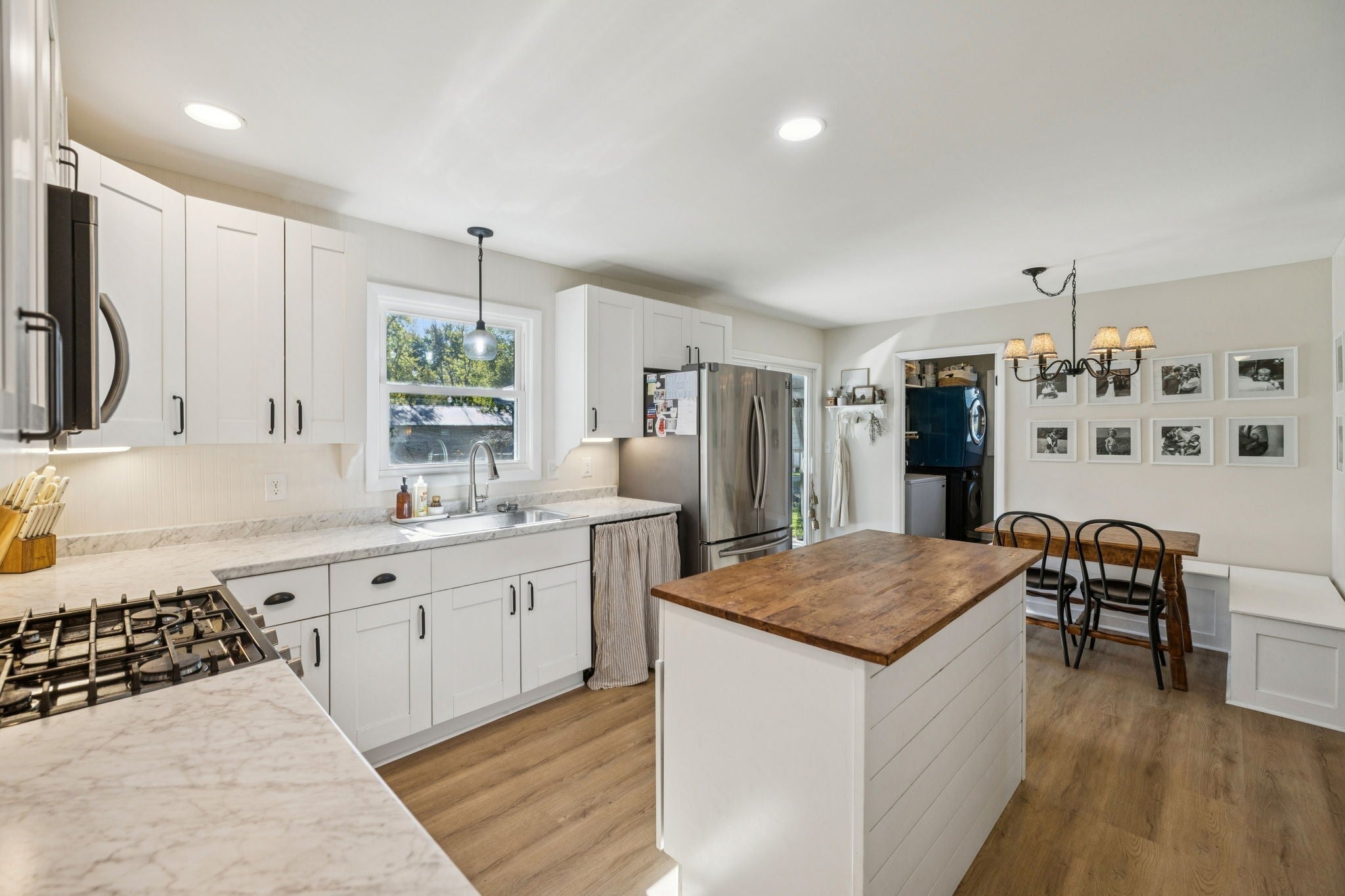 Photo of Listing #3059403