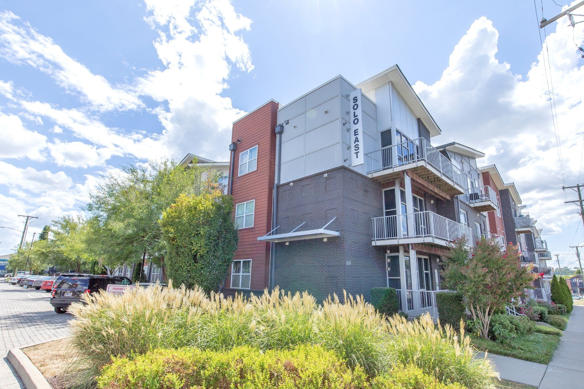 Photo of Listing #3059696