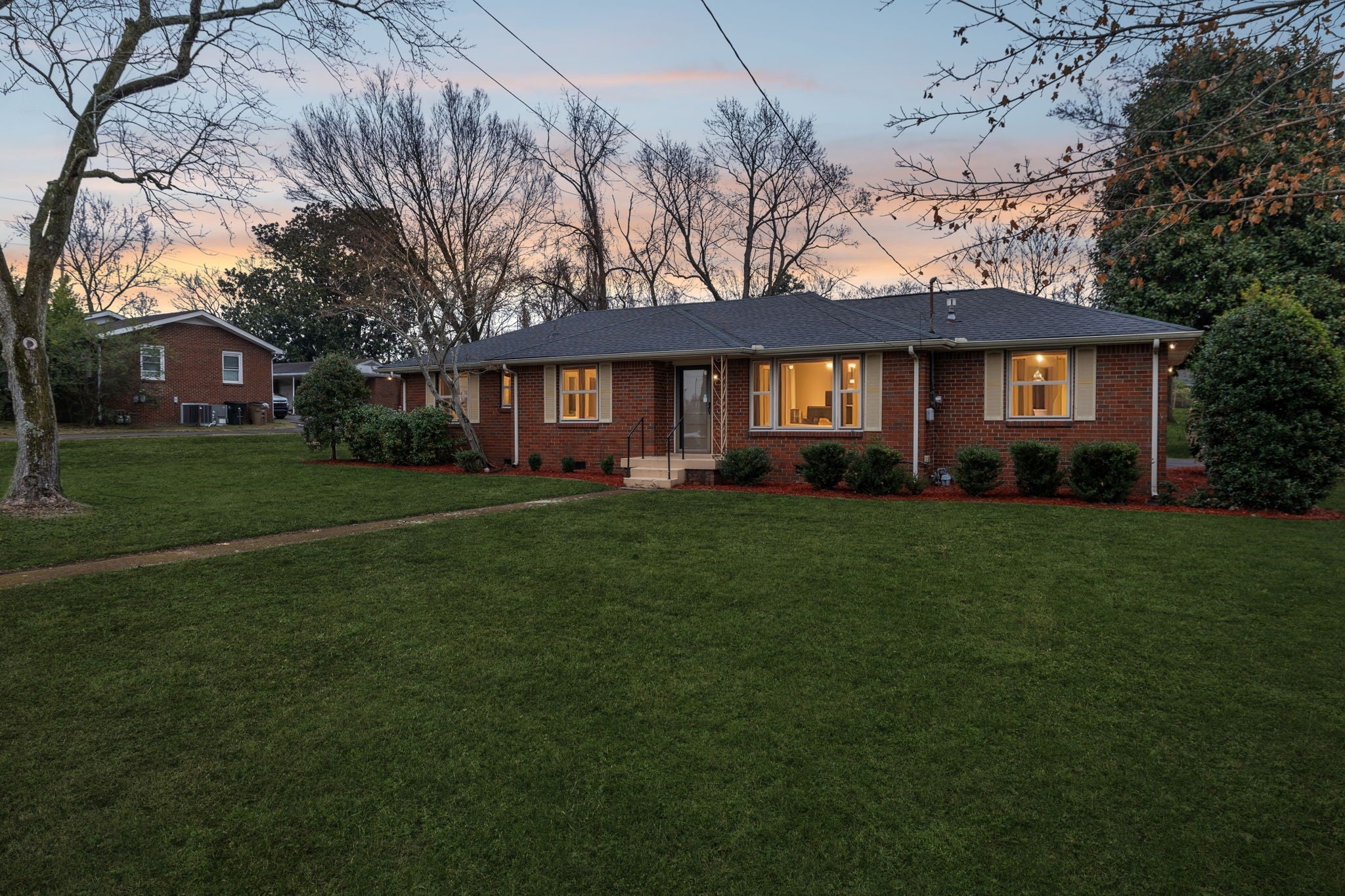 Photo of Listing #3059826