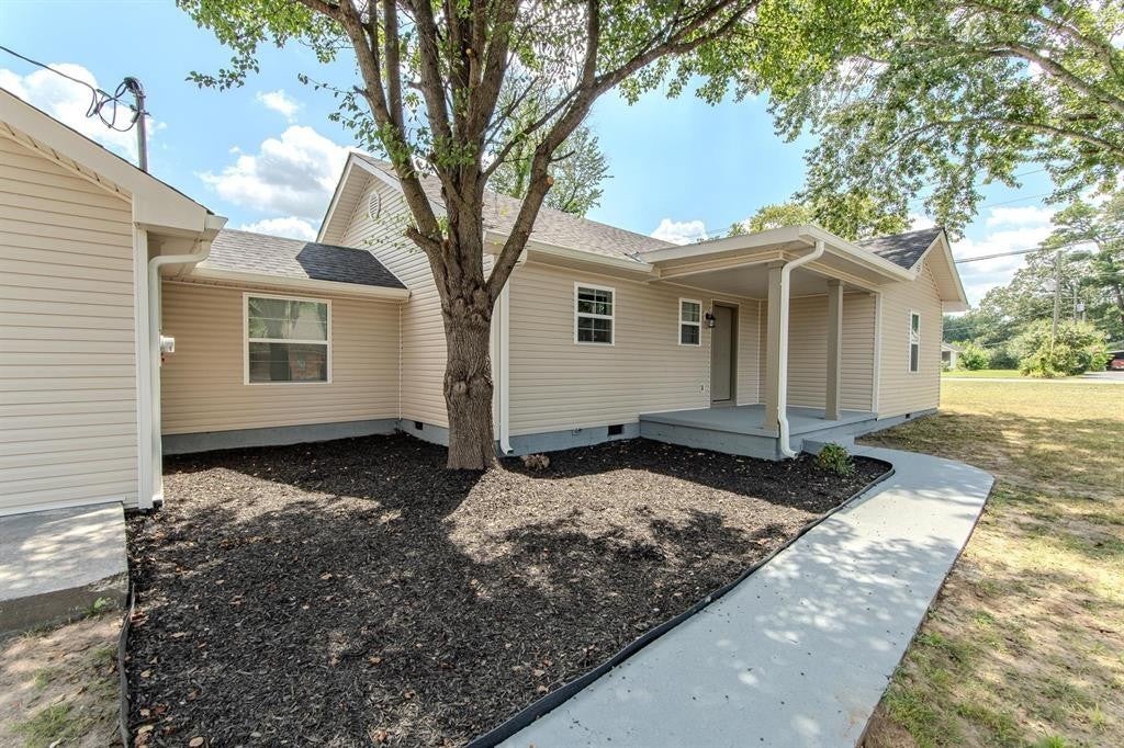 Photo of Listing #3060001