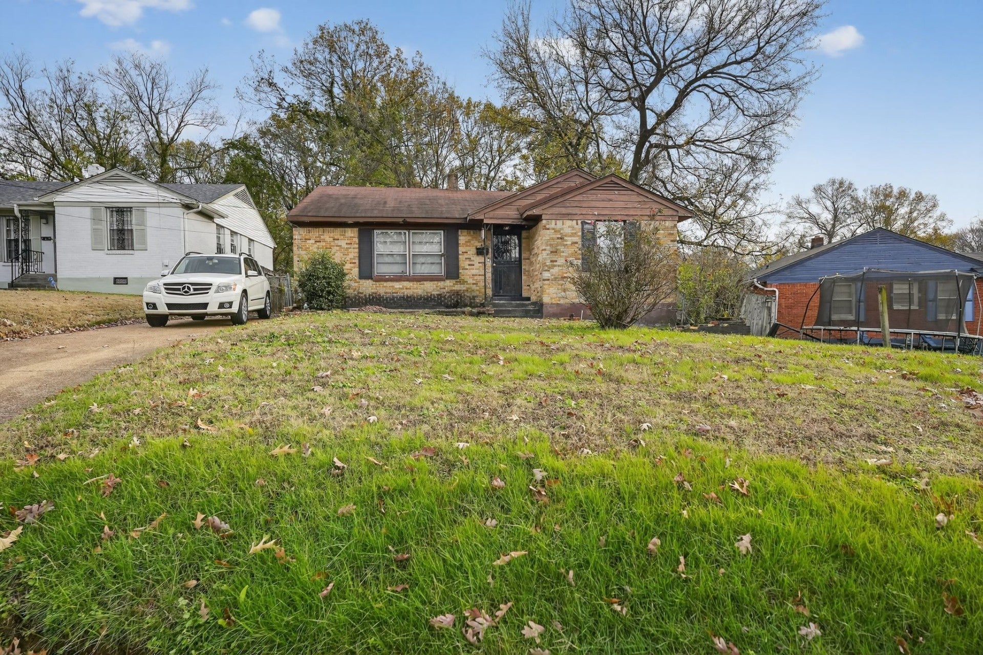 Photo of Listing #3060015