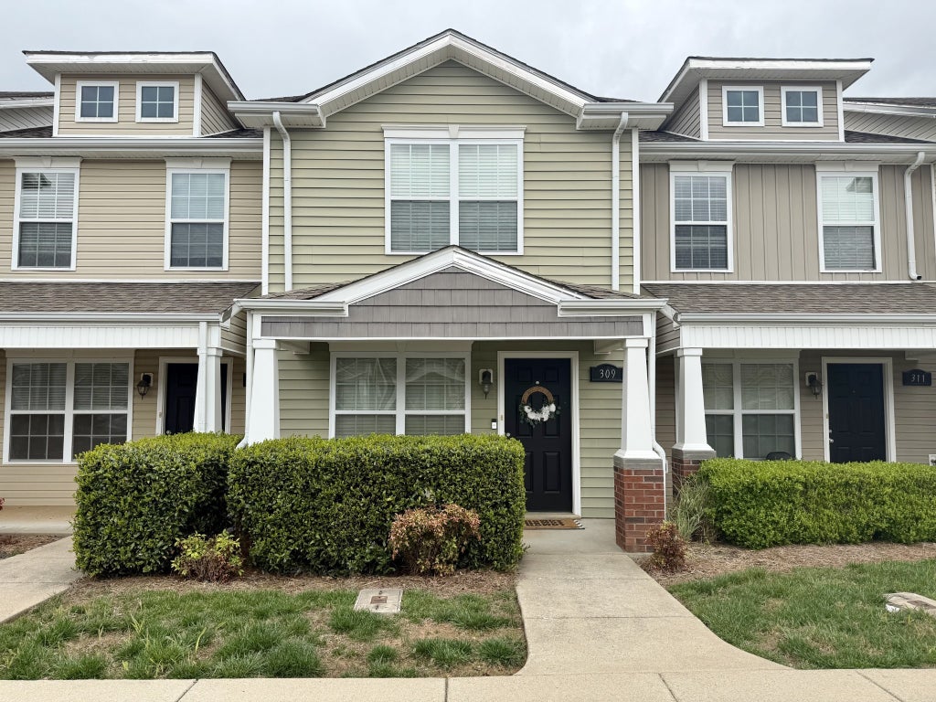 309 Sam Houston Cir, Clarksville