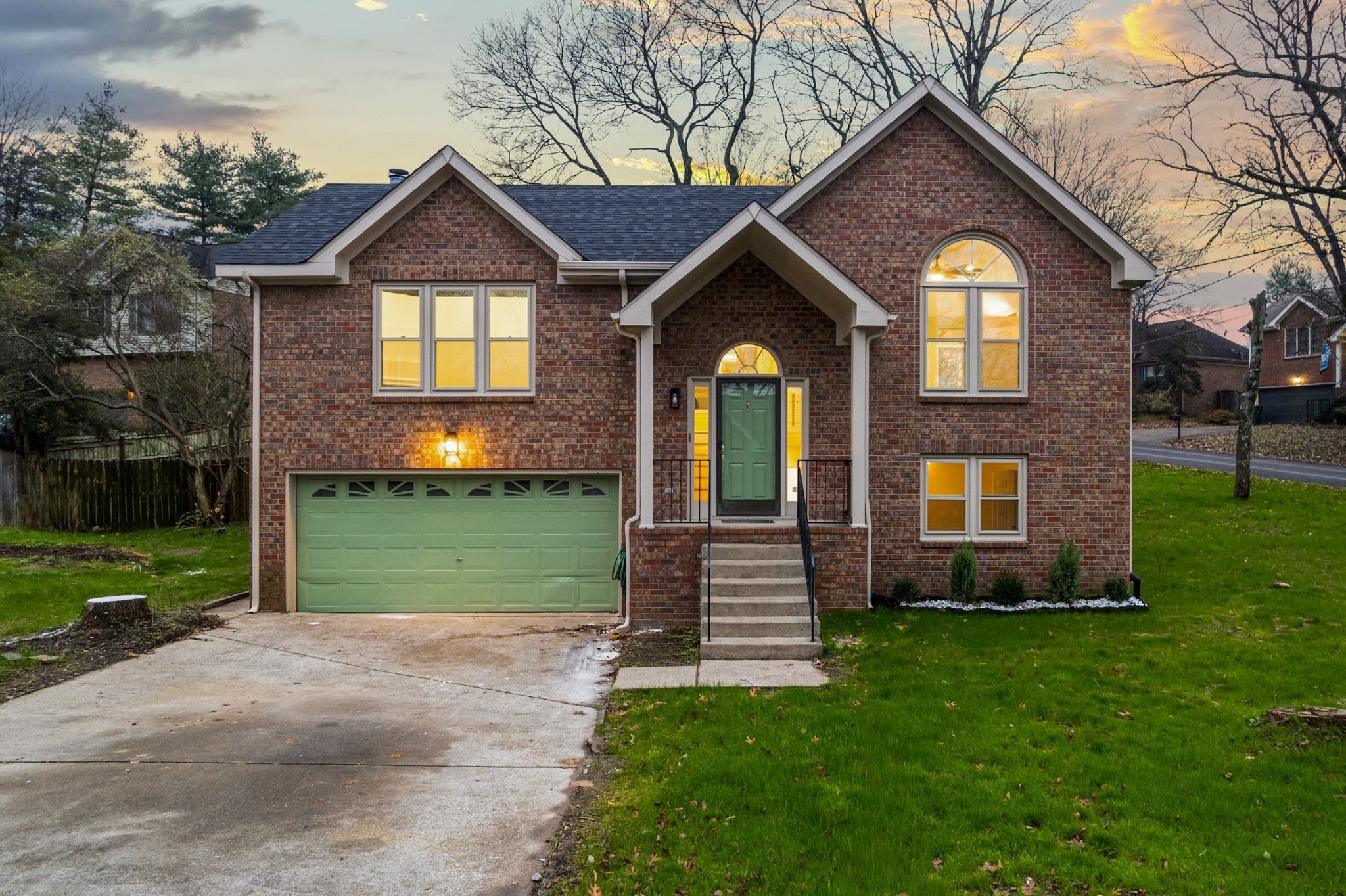 Photo of Listing #3060200